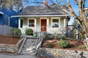 318 N 77th St, Seattle, WA 98103 - Photo 1