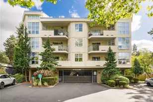 424 102nd Ave SE, Bellevue, WA 98004 - Photo 1