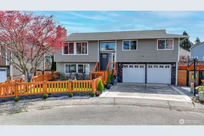 950 Anacortes Court NE, Renton, WA 98059 - Photo 1