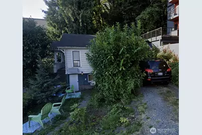 4011 SW Maryland Place, Seattle, WA 98116 - Photo 1