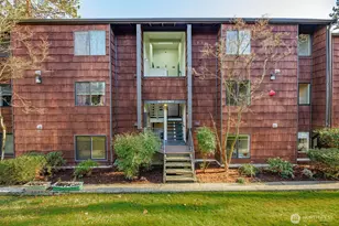 2316 NE 89th St, Seattle, WA 98115 - Photo 1