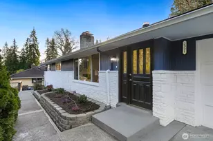 2321 100th Ave NE, Bellevue, WA 98004 - Photo 1