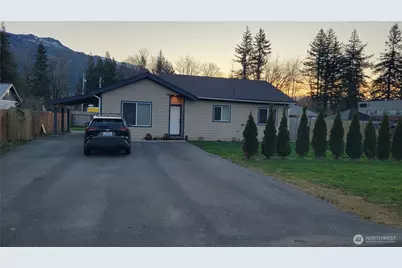 918 Orchard Avenue, Gold Bar, WA 98251 - Photo 1