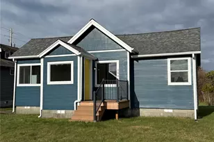 106 6th St NW, Long Beach, WA 98631 - Photo 1