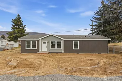 112 Washington Place, Electric City, WA 99123 - Photo 1