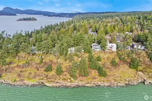 736 Tillamuk Dr, La Conner, WA 98257 - Photo 1