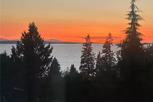 7819 175th St SW, Edmonds, WA 98026 - Photo 1