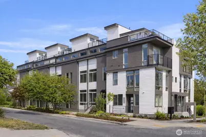 4418 Midvale Avenue N, Seattle, WA 98103 - Photo 1