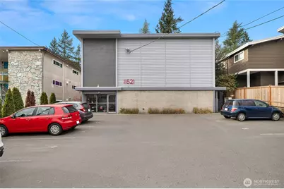 11521 Greenwood Avenue N, Seattle, WA 98133 - Photo 1