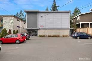 11521 Greenwood Ave N, Seattle, WA 98133 - Photo 1