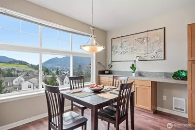23420 SE Black Nugget Road #F302, Issaquah, WA 98029 - Photo 1