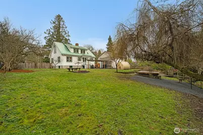 1743 NE 130th Place, Seattle, WA 98125 - Photo 29