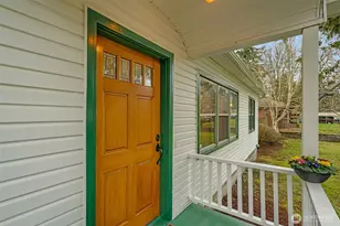 1743 NE 130th Pl, Seattle, WA 98125 - Photo 3