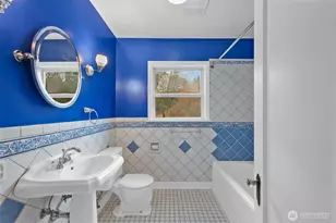 1743 NE 130th Pl, Seattle, WA 98125 - Photo 13