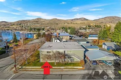321 S 3rd Street #1, Chelan, WA 98816 - Photo 1