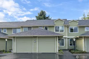 3935 NW Fairway Ln, Bremerton, WA 98312 - Photo 1
