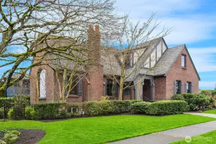 4915 NE 60th St, Seattle, WA 98115 - Photo 1