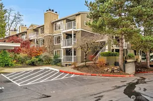 300 N 130th St, Seattle, WA 98133 - Photo 1