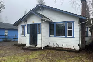 915 Cascade Ave, Shelton, WA 98584 - Photo 1