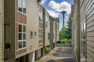 718 Nob Hill Ave N, Seattle, WA 98109 - Photo 1