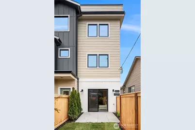 5028 35th Avenue NE #B, Seattle, WA 98105 - Photo 1