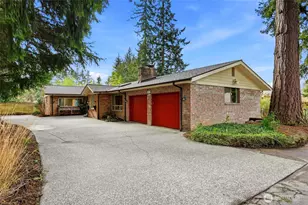 19412 68th Ave W, Lynnwood, WA 98036 - Photo 1