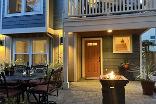 11740 Burke Ave N, Seattle, WA 98133 - Photo 1