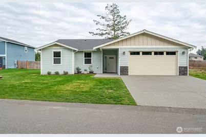 958 Walker Avenue, Oak Harbor, WA 98277 - Photo 1