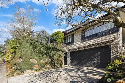1614 31st Avenue W, Seattle, WA 98199 - Photo 1