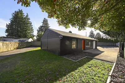 207 S 108th Place, Seattle, WA 98168 - Photo 1