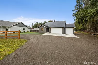 401 Pershing Avenue, Carbonado, WA 98323 - Photo 1