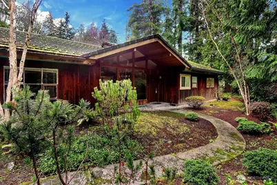 10815 Algonquin Road, Woodway, WA 98020 - Photo 1