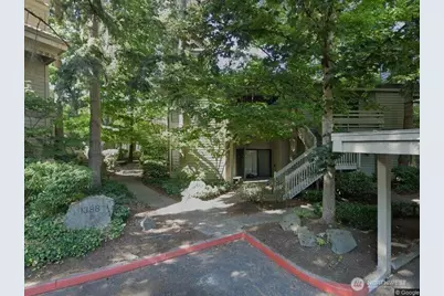 1380 Bellevue Way NE #8, Bellevue, WA 98004 - Photo 1