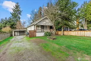 9007 Dayton Ave N, Seattle, WA 98103 - Photo 1