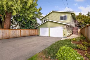 736 N 104th St, Seattle, WA 98133 - Photo 1