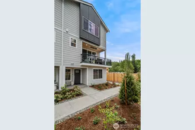 1322 194th Street SE #B7, Bothell, WA 98012 - Photo 1