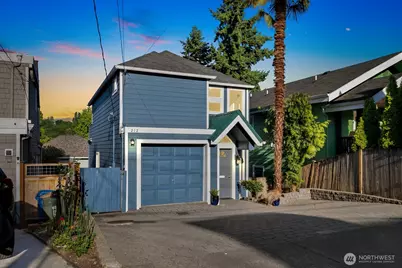 212 27th Avenue E, Seattle, WA 98112 - Photo 1