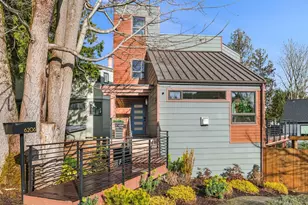 6206 52nd Ave NE, Seattle, WA 98115 - Photo 1