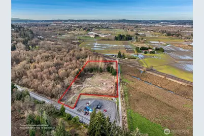 5507 Pioneer Way E, Puyallup, WA 98371 - Photo 1