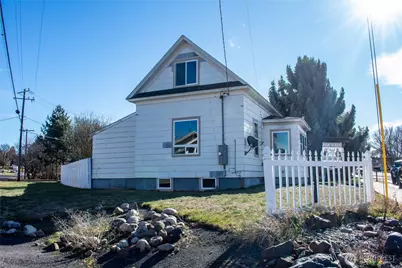 100 D Street, Endicott, WA 99125 - Photo 1