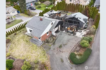 24005 76th Avenue W, Edmonds, WA 98026 - Photo 1