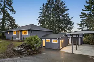 2734 Sunset Dr W, University Place, WA 98466 - Photo 1