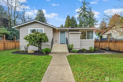 10731 Dayton Avenue N, Seattle, WA 98133 - Photo 1