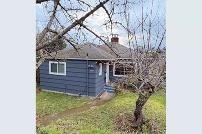 3215 31st Avenue W, Seattle, WA 98199 - Photo 1