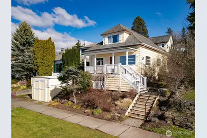 717 13th Street, Bellingham, WA 98225 - Photo 1