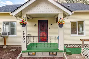 1209 Talcott St, Sedro Woolley, WA 98284 - Photo 1