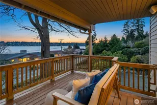12506 Holmes Point Dr NE, Kirkland, WA 98034 - Photo 1