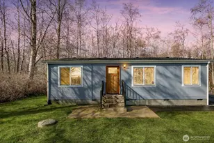 3027 Bayview Dr, Bellingham, WA 98226 - Photo 1