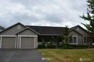 3230 Lois Ln, Enumclaw, WA 98022 - Photo 1