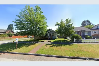 2001 Rainier Avenue, Everett, WA 98201 - Photo 1